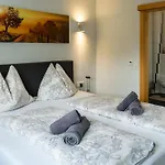 Stadt-chalet Apartamento
